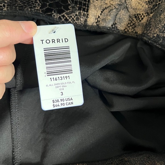 Torrid Plus Size Floral Skull Print Leggings All Over Gold Foil 3X - Picture 5 of 5
